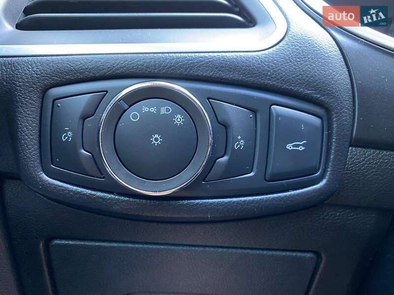 Внедорожник / Кроссовер Ford Edge 2016 в Хмельницком