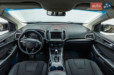 Внедорожник / Кроссовер Ford Edge 2016 в 