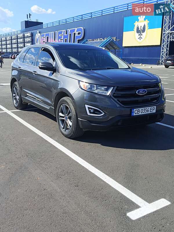 Внедорожник / Кроссовер Ford Edge 2015 в 