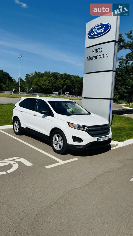 Внедорожник / Кроссовер Ford Edge 2018 в 