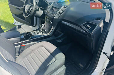 Внедорожник / Кроссовер Ford Edge 2018 в 