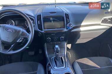 Внедорожник / Кроссовер Ford Edge 2018 в 