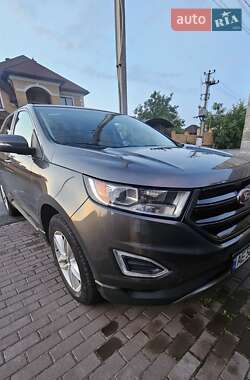 Позашляховик / Кросовер Ford Edge 2015 в 