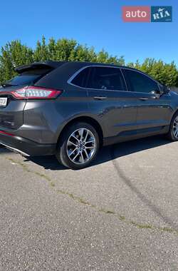 Внедорожник / Кроссовер Ford Edge 2015 в 