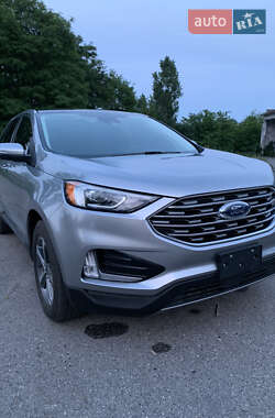 Внедорожник / Кроссовер Ford Edge 2020 в 