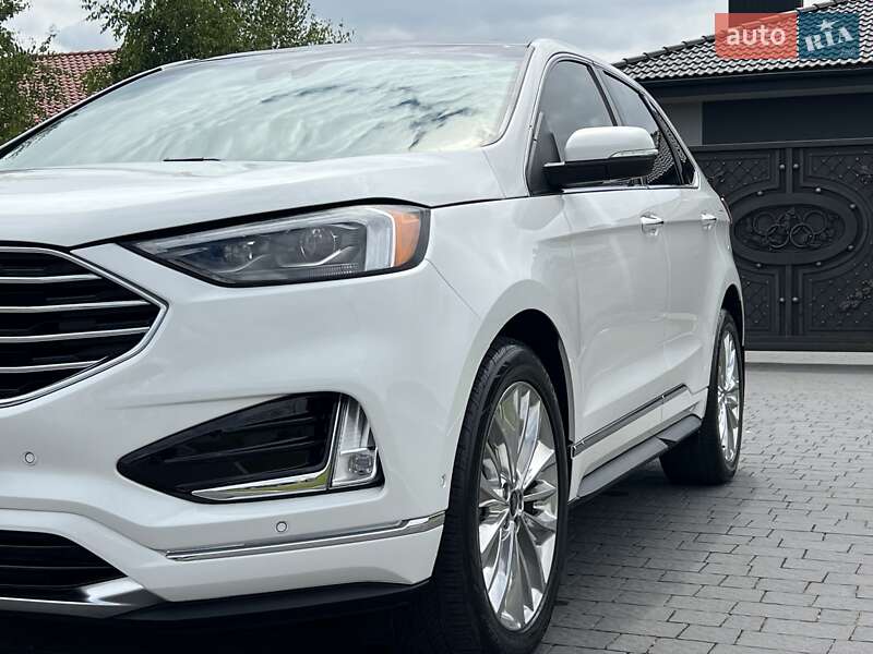 Позашляховик / Кросовер Ford Edge 2020 в Рівному
