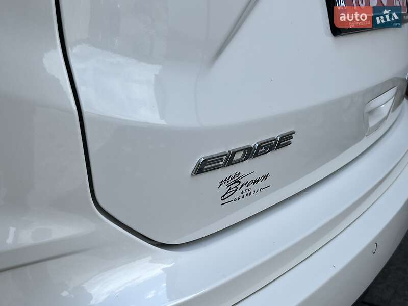 Позашляховик / Кросовер Ford Edge 2020 в Рівному