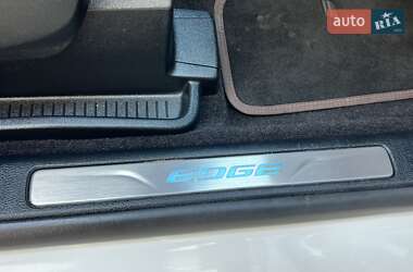 Внедорожник / Кроссовер Ford Edge 2020 в 