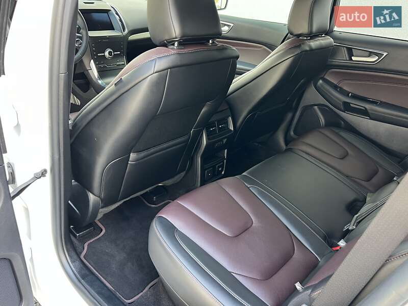 Позашляховик / Кросовер Ford Edge 2020 в Рівному