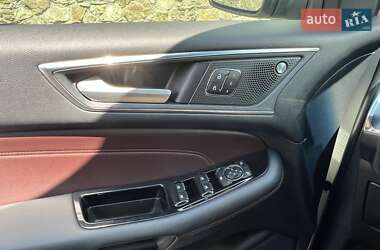 Внедорожник / Кроссовер Ford Edge 2020 в 