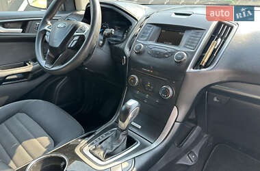 Внедорожник / Кроссовер Ford Edge 2016 в 