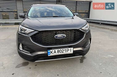 Внедорожник / Кроссовер Ford Edge 2019 в 