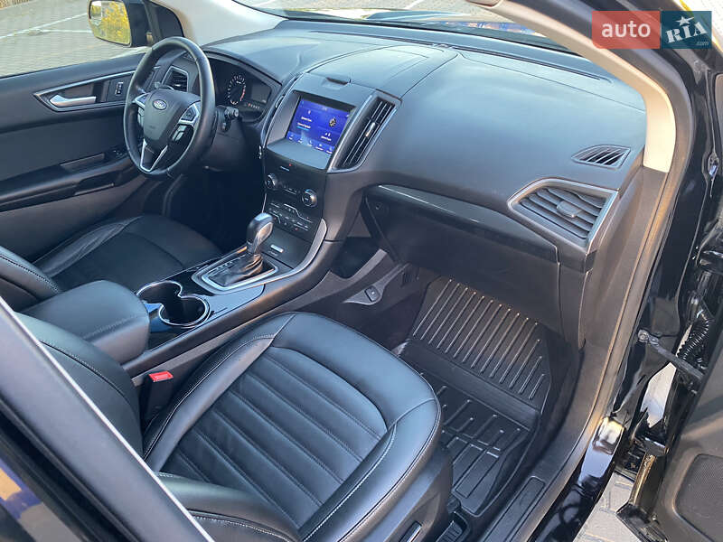 Позашляховик / Кросовер Ford Edge 2016 в Дубні