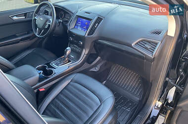 Внедорожник / Кроссовер Ford Edge 2016 в 