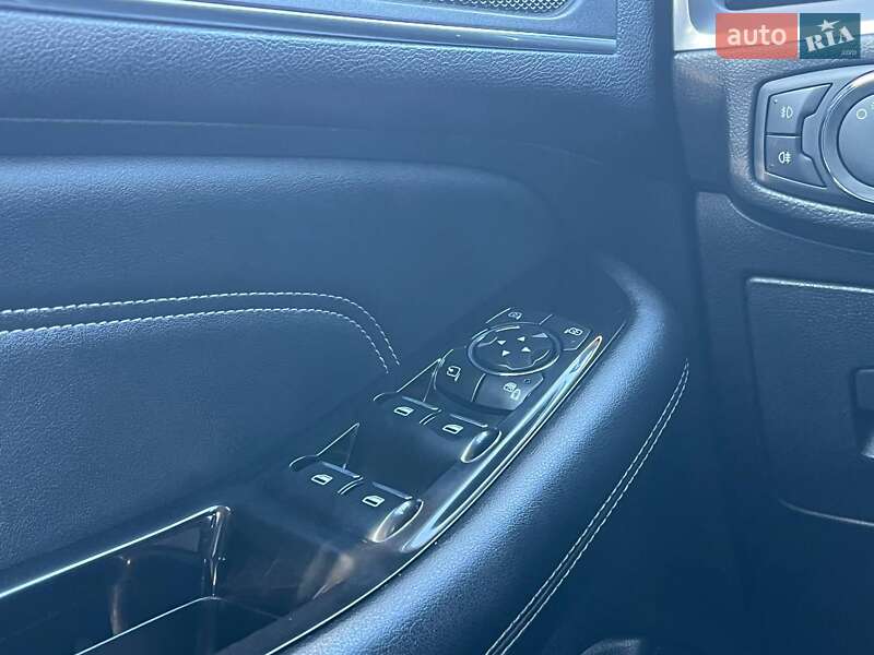 Позашляховик / Кросовер Ford Edge 2016 в Києві