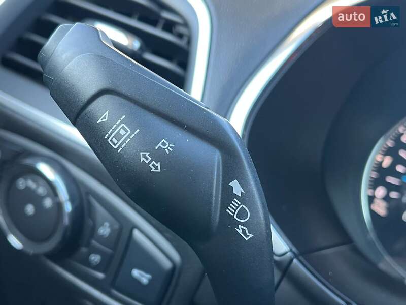 Позашляховик / Кросовер Ford Edge 2016 в Києві