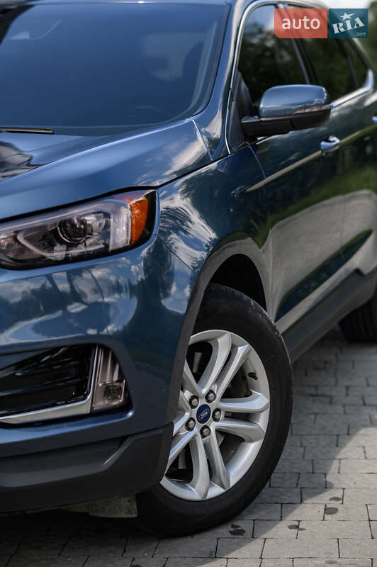 Внедорожник / Кроссовер Ford Edge 2018 в Новояворовске