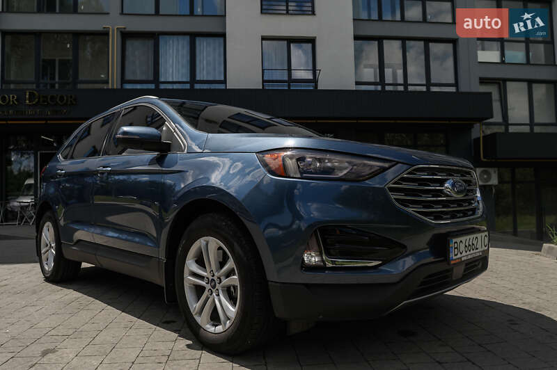 Внедорожник / Кроссовер Ford Edge 2018 в Новояворовске