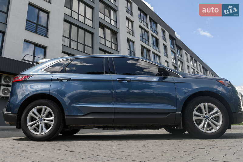 Внедорожник / Кроссовер Ford Edge 2018 в Новояворовске