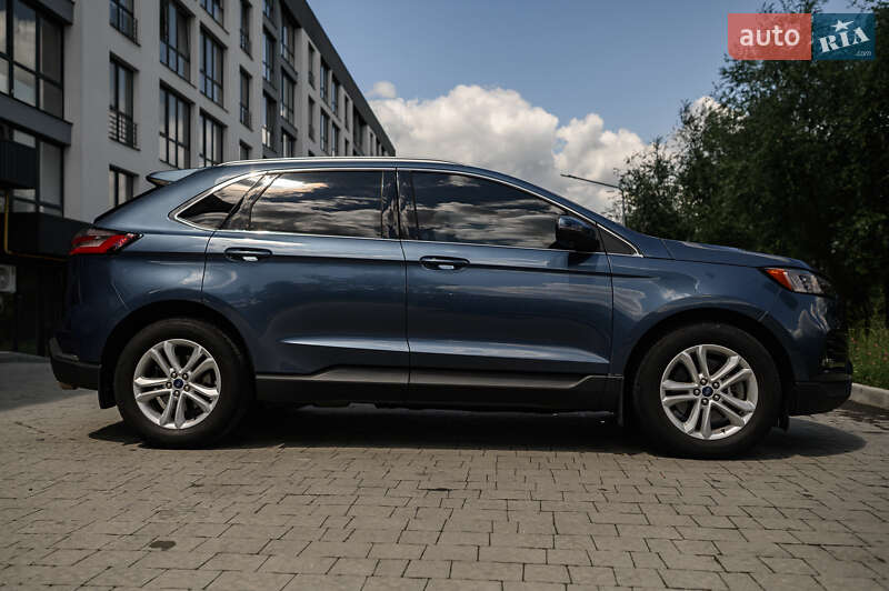 Внедорожник / Кроссовер Ford Edge 2018 в Новояворовске