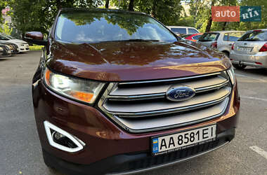 Внедорожник / Кроссовер Ford Edge 2015 в 