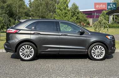 Внедорожник / Кроссовер Ford Edge 2020 в 