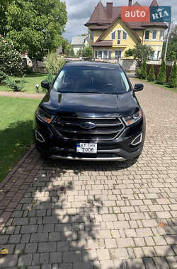 Позашляховик / Кросовер Ford Edge 2016 в 