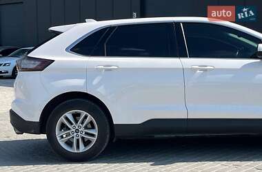 Позашляховик / Кросовер Ford Edge 2017 в 
