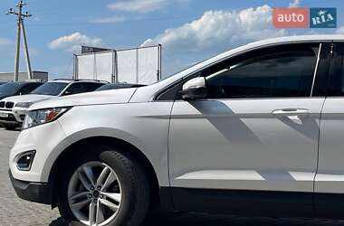 Позашляховик / Кросовер Ford Edge 2017 в 