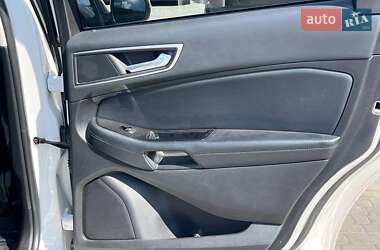 Позашляховик / Кросовер Ford Edge 2017 в 