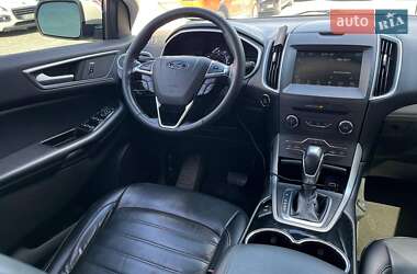 Позашляховик / Кросовер Ford Edge 2017 в 
