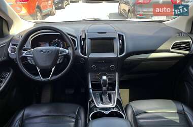 Позашляховик / Кросовер Ford Edge 2017 в 