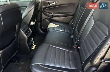 Позашляховик / Кросовер Ford Edge 2017 в 
