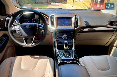 Внедорожник / Кроссовер Ford Edge 2016 в 