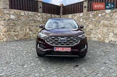 Позашляховик / Кросовер Ford Edge 2022 в 