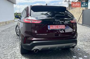 Позашляховик / Кросовер Ford Edge 2022 в 