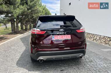 Позашляховик / Кросовер Ford Edge 2022 в 