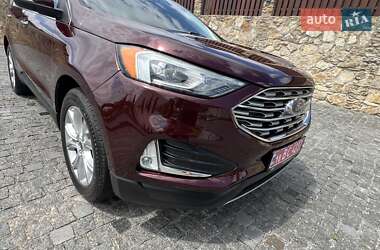 Позашляховик / Кросовер Ford Edge 2022 в 