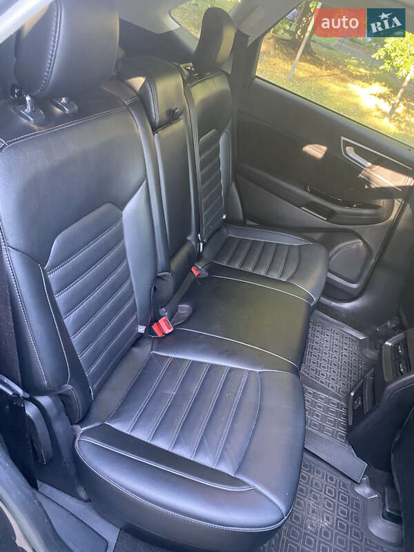 Внедорожник / Кроссовер Ford Edge 2019 в Ровно