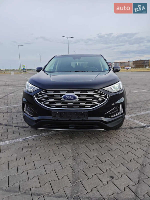 Внедорожник / Кроссовер Ford Edge 2020 в 