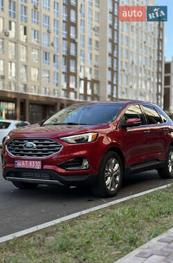 Внедорожник / Кроссовер Ford Edge 2022 в 