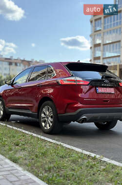 Внедорожник / Кроссовер Ford Edge 2022 в 