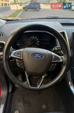 Внедорожник / Кроссовер Ford Edge 2022 в 