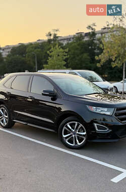 Внедорожник / Кроссовер Ford Edge 2018 в 