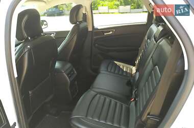 Внедорожник / Кроссовер Ford Edge 2015 в 