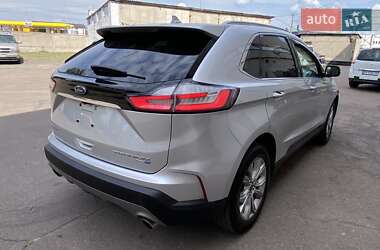 Позашляховик / Кросовер Ford Edge 2019 в 