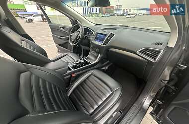 Внедорожник / Кроссовер Ford Edge 2020 в 