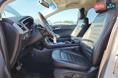 Внедорожник / Кроссовер Ford Edge 2016 в 