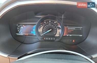 Внедорожник / Кроссовер Ford Edge 2016 в 