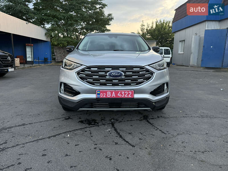 Позашляховик / Кросовер Ford Edge 2019 в Умані